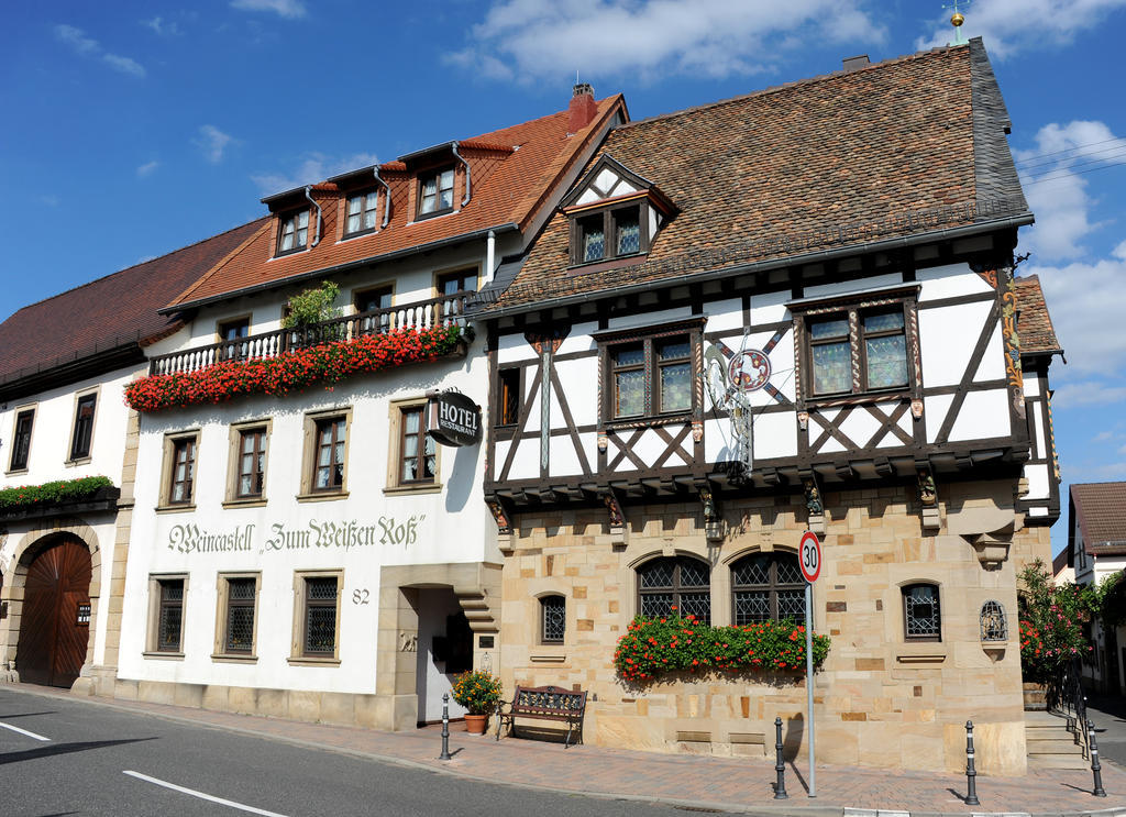 Weinkastell Zum Weissen Ross Hotel Kallstadt Kültér fotó